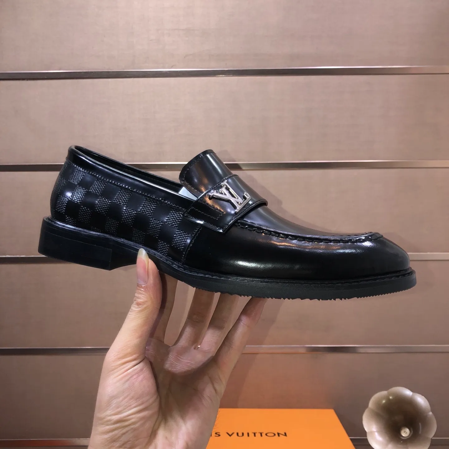Men's shoes💰460💰【LOUIS VUITTON】(sheepskin lining) new cowhide LV formal shoes🎩🎩❗️🆘made one to one at the counter🎩original quality, imported cowhide upper➕full sheepskin lining➕original rubber outsole, {high quality visible}👣Size: 38-45 (45 custom-made)
